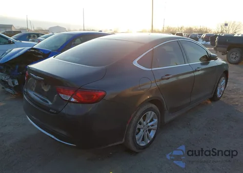 2015 Chrysler 200 Limited z USA, uszkodzony, nr VIN 1C3CCCAB8FN714044